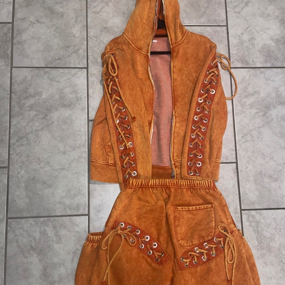 SAMARIA LEAH Aspen Spice Orange Lace-Up Hooded 2 Piece Sweatsuit Size M - Picture 12 of 16